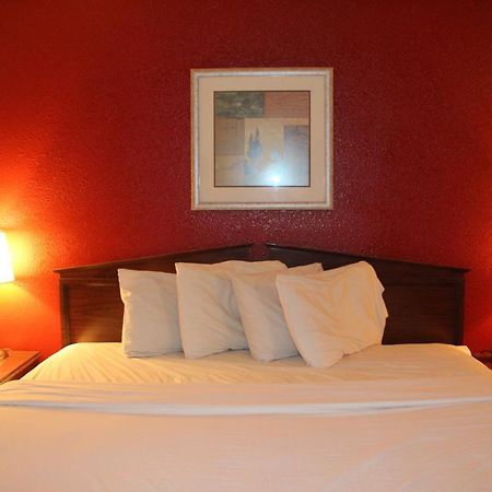 Fort Hays Inn Luaran gambar