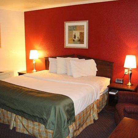 Fort Hays Inn Luaran gambar
