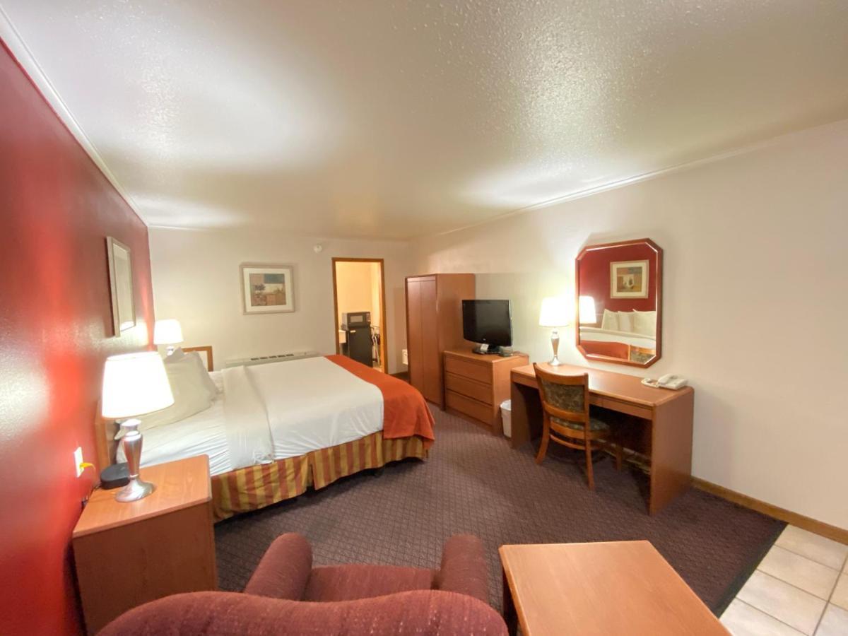 Fort Hays Inn Luaran gambar