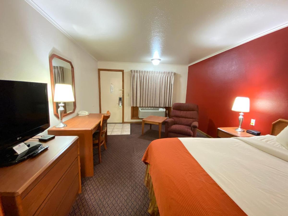Fort Hays Inn Luaran gambar