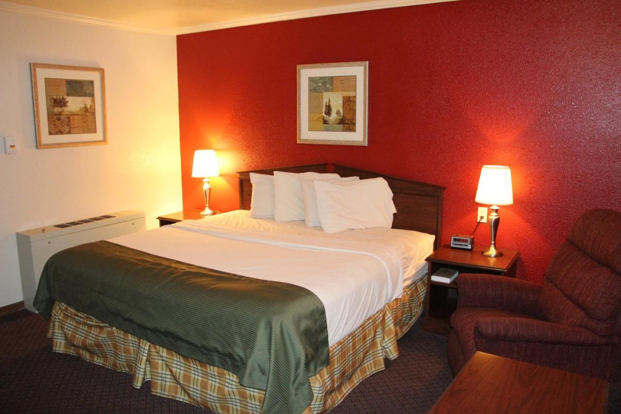 Fort Hays Inn Luaran gambar